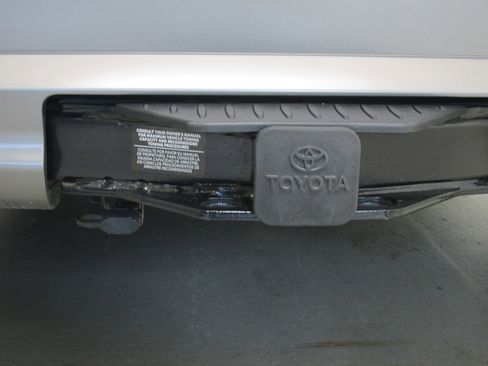 Used 2023 Toyota Highlander Platinum image 31