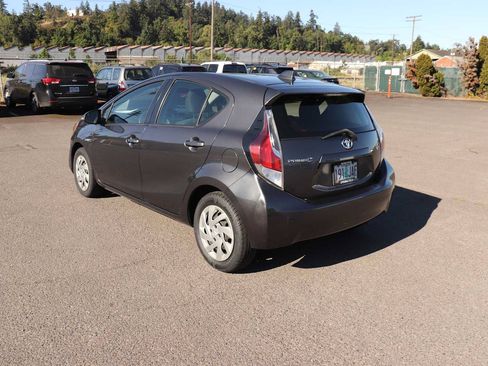 Used 2015 Toyota Prius C Two FWD image 7