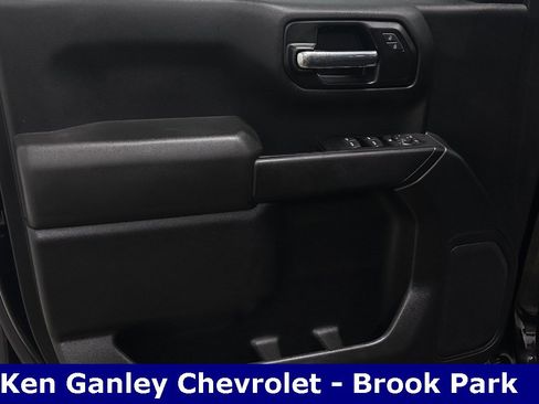 Used 2020 Chevrolet Silverado 1500 Custom w/ Custom Value Package image 7