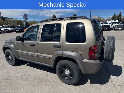 Used 2006 Jeep Liberty Sport AWD/4WD image 5