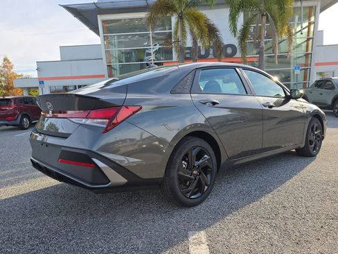 New 2026 Hyundai Elantra Sport image 7