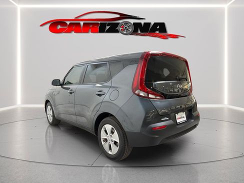 Used 2021 Kia Soul LX image 8