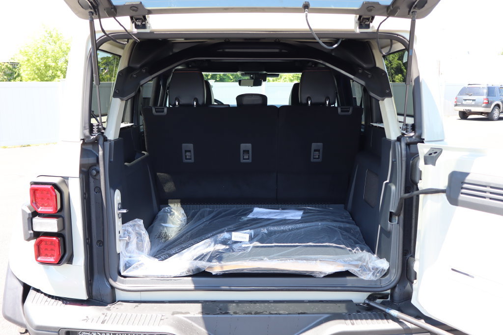 New 2026 Ford Bronco Raptor w/ Interior Carbon Fiber Pack AWD/4WD image 21