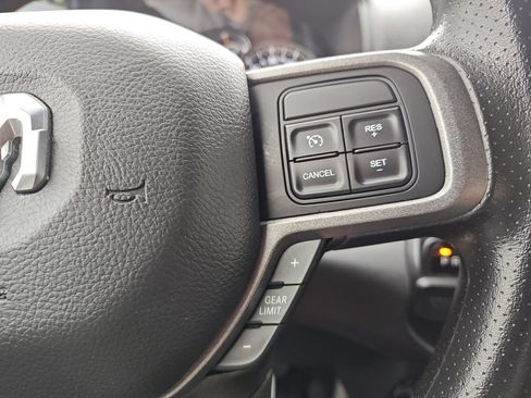 Used 2022 RAM 2500 Tradesman w/ Chrome Appearance Group AWD/4WD image 26