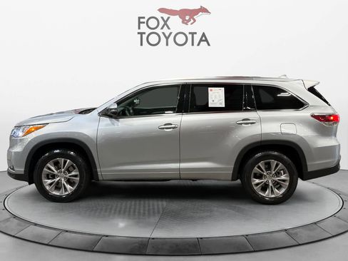 Used 2015 Toyota Highlander XLE FWD image 3