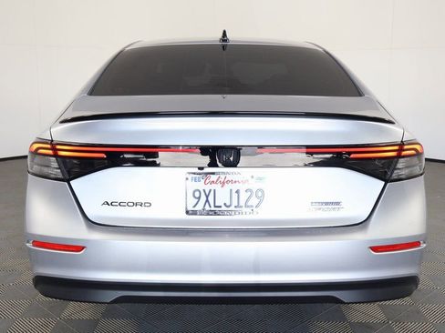 Used 2025 Honda Accord Sport image 5