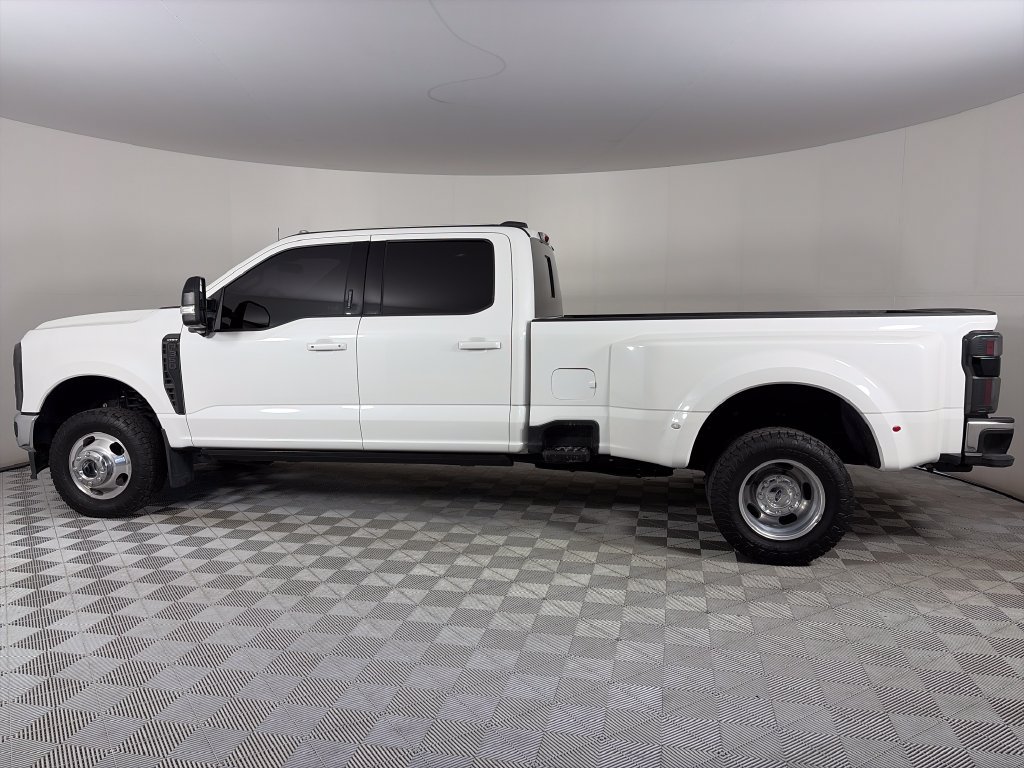 Certified 2024 Ford F350 Lariat w/ Lariat Ultimate Package AWD/4WD image 4