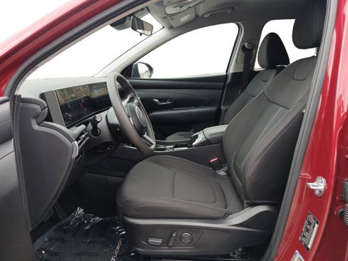 Certified 2025 Hyundai Tucson SEL image 9