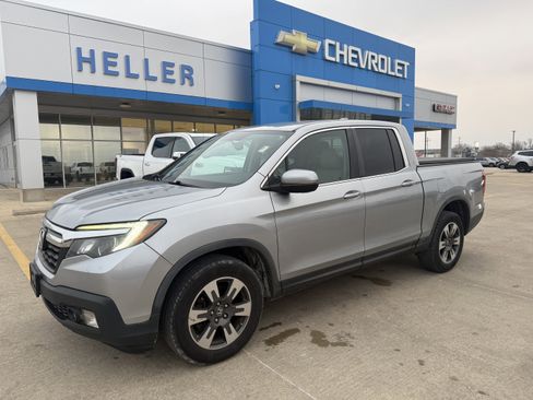 Used 2017 Honda Ridgeline RTL-T image 3