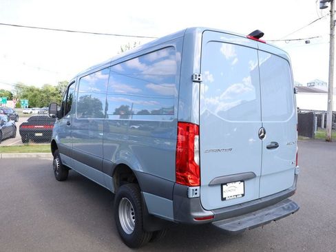Used 2024 Mercedes-Benz Sprinter 3500 image 3