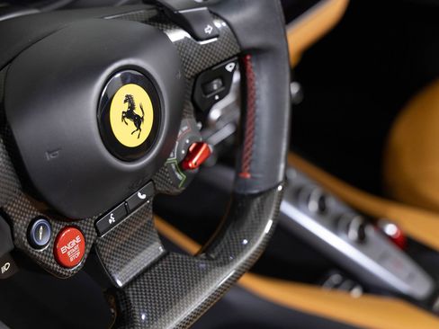 Used 2020 Ferrari Portofino image 32