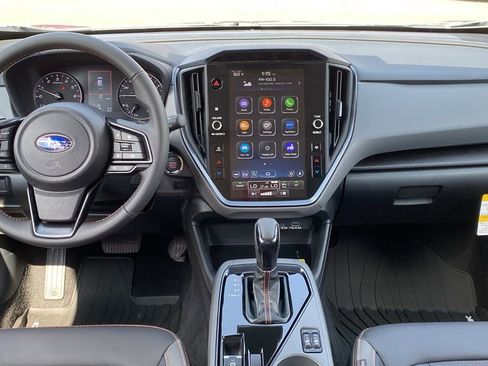 Used 2025 Subaru Crosstrek 2.5i Limited w/ Crosstrek Mirror Package image 16