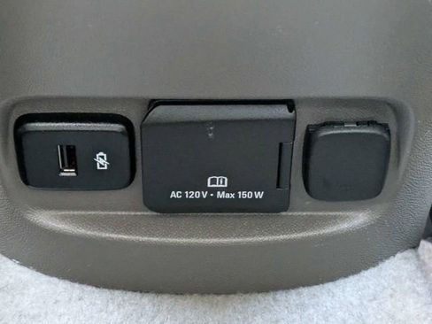 Used 2020 Chevrolet Malibu Premier image 13