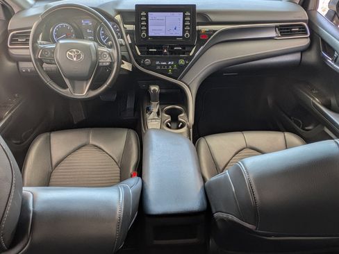 Used 2022 Toyota Camry SE image 22