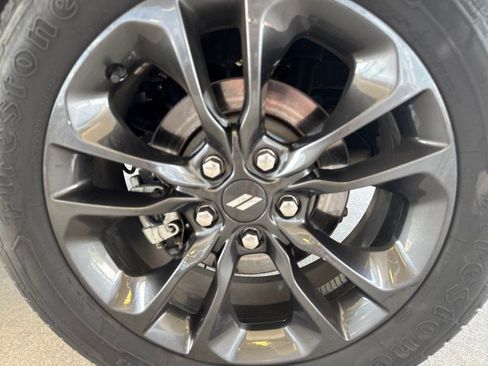 Used 2022 Dodge Durango SXT w/ Blacktop Package AWD/4WD image 5