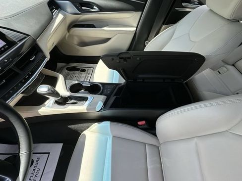 Certified 2022 Cadillac CT4 Luxury w/ Sun And Sound Package RWD image 29