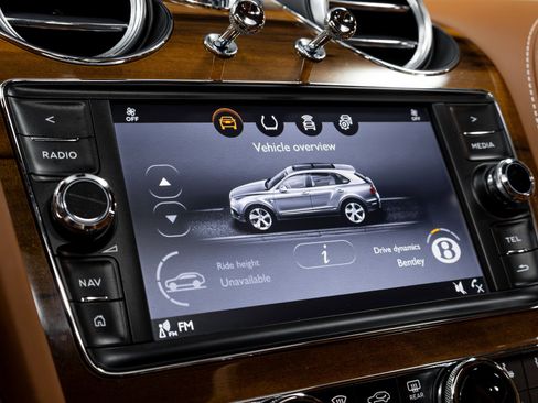 Used 2019 Bentley Bentayga image 65