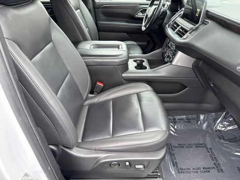 Used 2024 Chevrolet Tahoe LT RWD image 13
