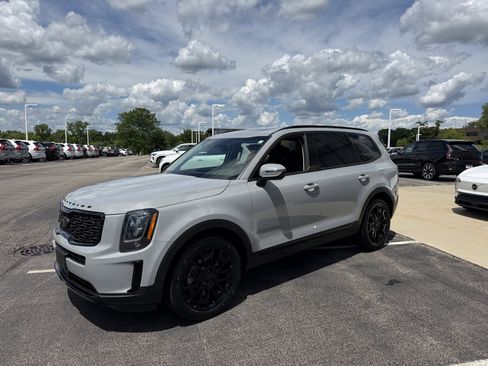 Used 2021 Kia Telluride EX w/ EX Premium Package AWD/4WD image 6