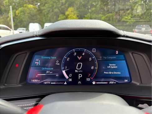 Used 2020 Chevrolet Corvette Stingray Preferred Cpe w/ 2LT Preferred Equipment Group RWD image 28