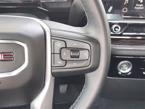 Used 2023 GMC Sierra 1500 Elevation image 25