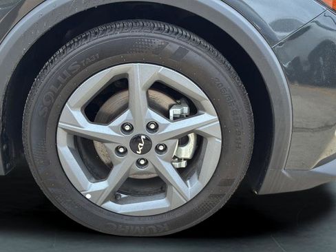 Certified 2025 Kia K4 FWD image 30
