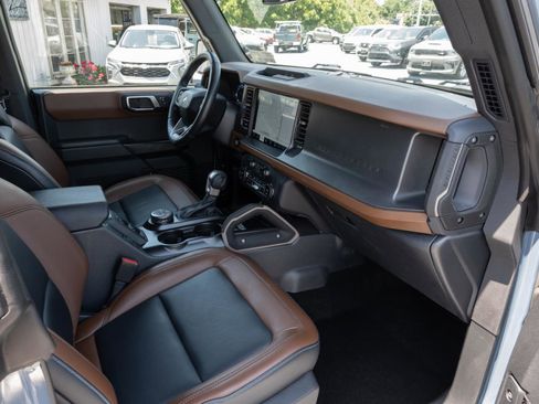 Used 2024 Ford Bronco Outer Banks AWD/4WD image 46