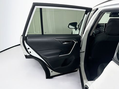 Used 2023 Toyota RAV4 XLE image 27