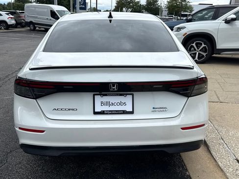 Used 2024 Honda Accord Sport image 5