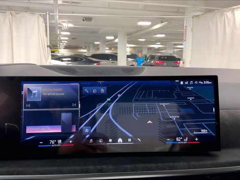 New 2026 BMW X7 xDrive40i image 18