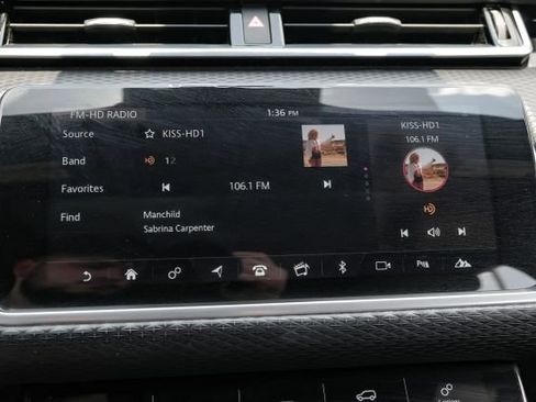 Used 2018 Land Rover Range Rover Velar R-Dynamic SE image 28