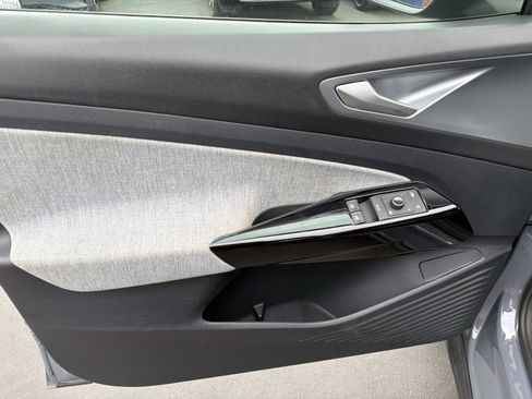 Certified 2023 Volkswagen ID.4 Pro RWD image 12