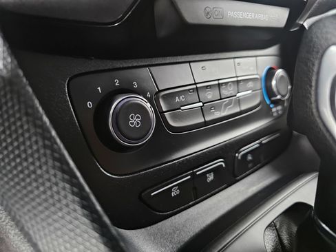 Used 2022 Ford Transit Connect XL FWD image 35