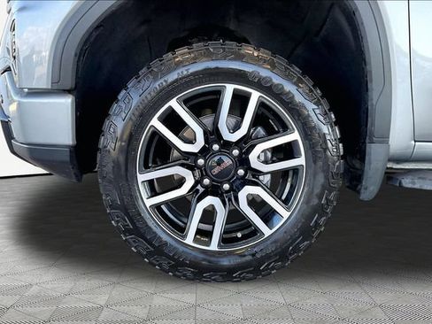 Used 2023 GMC Sierra 1500 AT4 w/ Technology Package AWD/4WD image 21