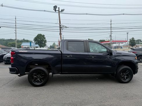 Used 2024 Chevrolet Silverado 1500 Custom Trail Boss w/ LPO, Dark Essentials Package AWD/4WD image 8