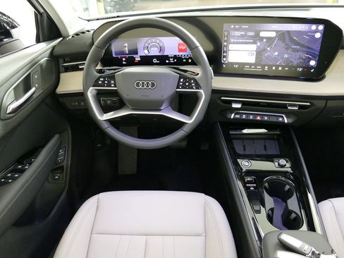 New 2026 Audi Q3 quattro 2.0T AWD/4WD image 6