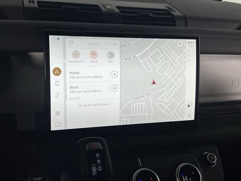 Used 2025 Land Rover Defender 110 S image 20