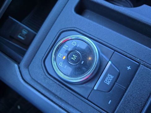 Used 2020 Ford Expedition Max XLT image 18