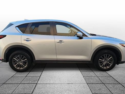 Used 2020 MAZDA CX-5 Touring FWD image 4
