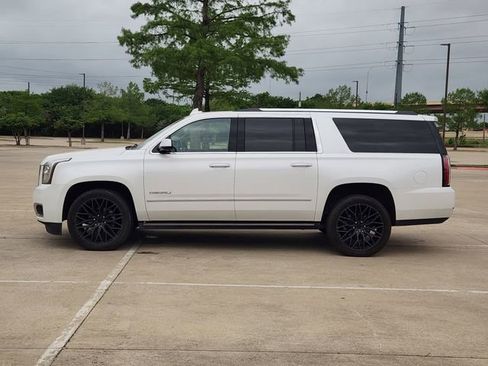 Used 2019 GMC Yukon XL Denali w/ Denali Ultimate Package image 4