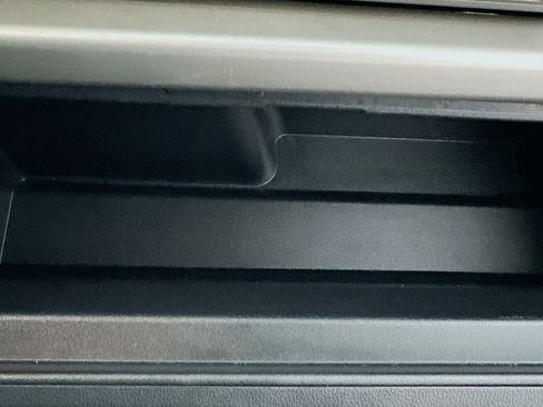 Used 2024 Ford Expedition Max XLT image 32