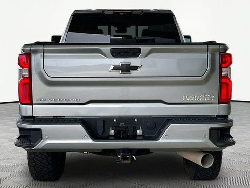 Used 2024 Chevrolet Silverado 2500 High Country w/ High Country Premium Package AWD/4WD image 6