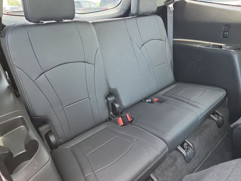 Used 2019 Buick Enclave Avenir w/ Avenir Technology Package FWD image 12