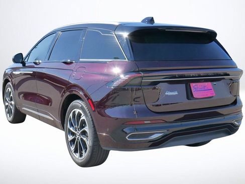 Used 2024 Lincoln Nautilus Reserve w/ Equipment Group 203A image 2