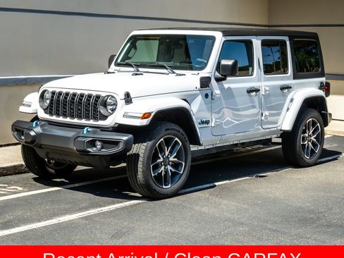 Used 2024 Jeep Wrangler Unlimited AWD/4WD image 1
