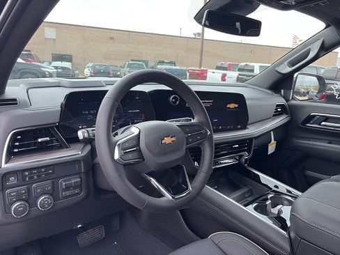 New 2026 Chevrolet Tahoe Premier w/ Sun And Tow Package AWD/4WD image 13