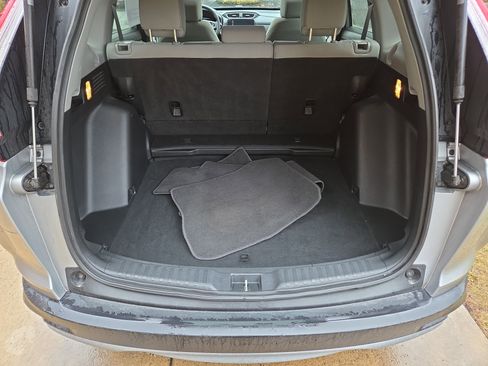 Used 2018 Honda CR-V EX image 5