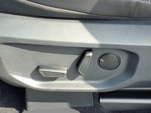 New 2025 Ford Ranger Lariat w/ FX4 Off-Road Package image 18