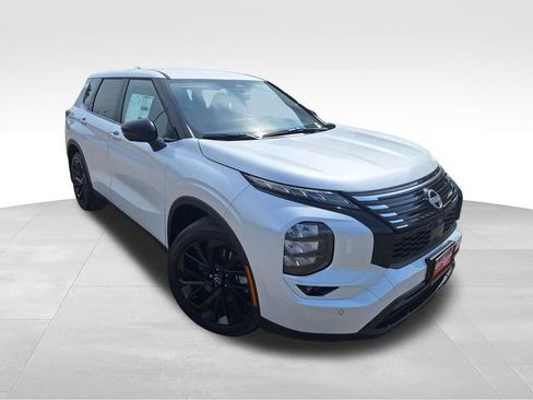 New 2026 Nissan Rogue SL AWD/4WD image 1