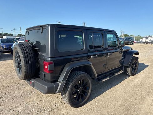 Used 2023 Jeep Wrangler Unlimited Sahara AWD/4WD image 3